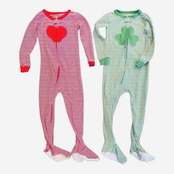 Carter's 1 Piece Valentine's Day St. Patrick’s Day Cotton Footed Pajamas Set 3T - Picture 1 of 4